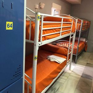 Dormitory Room Mixed